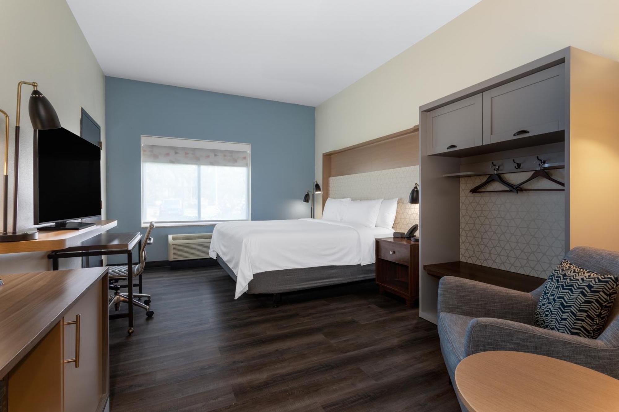 - North By Ihg Hotel Tampa