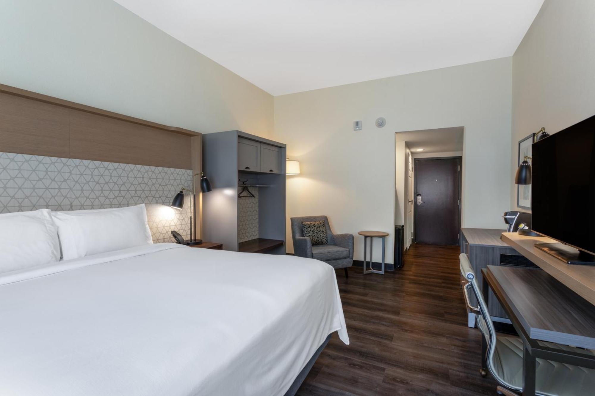 - North By Ihg Hotel